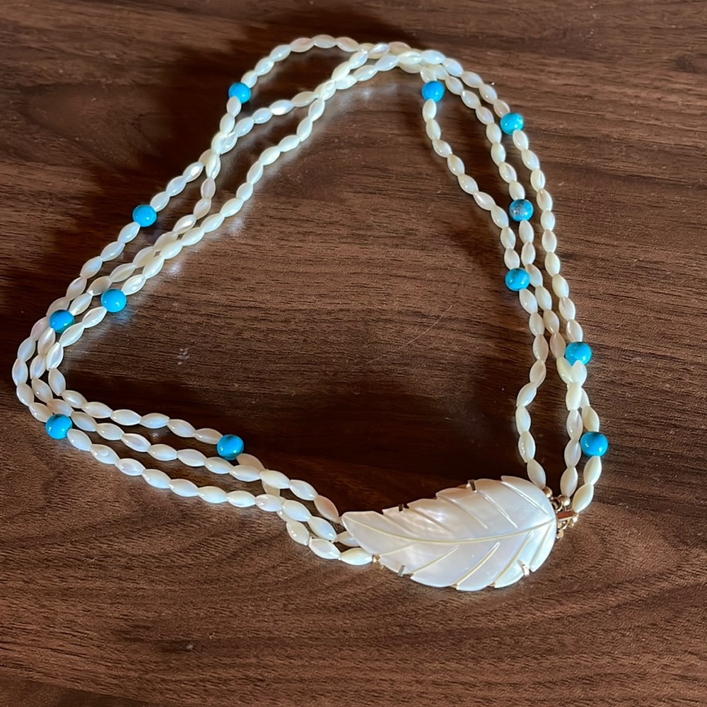 Mother of pearl necklace